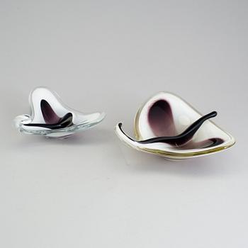 Two "Coquille" bowls by Paul Kedelv, Flygsfors.