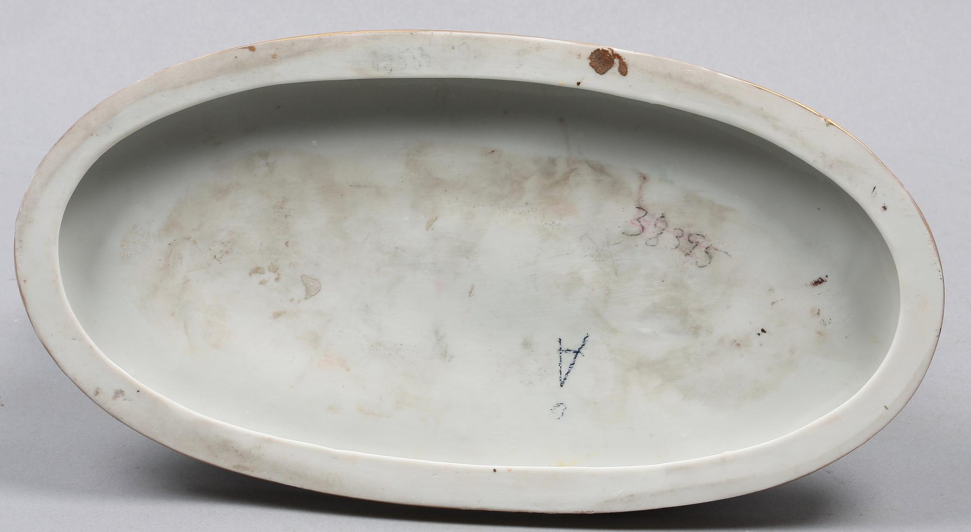 PARTI FIGURINER, 3 st, porslin.