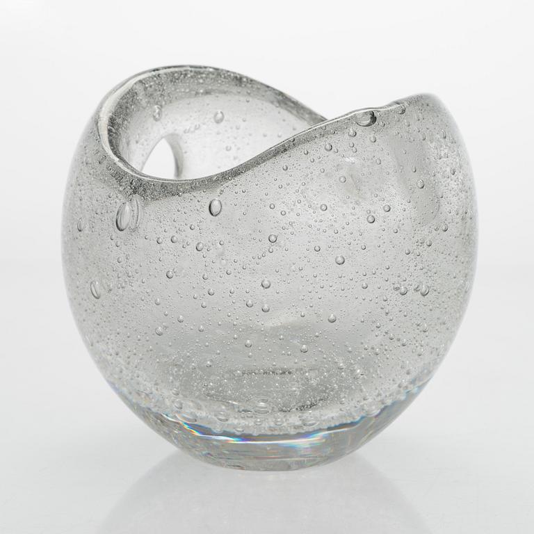 Timo Sarpaneva, glasskulptur, "Hiidenhelmi" (Jättens pärla), signerad Timo Sarpaneva - 2149.