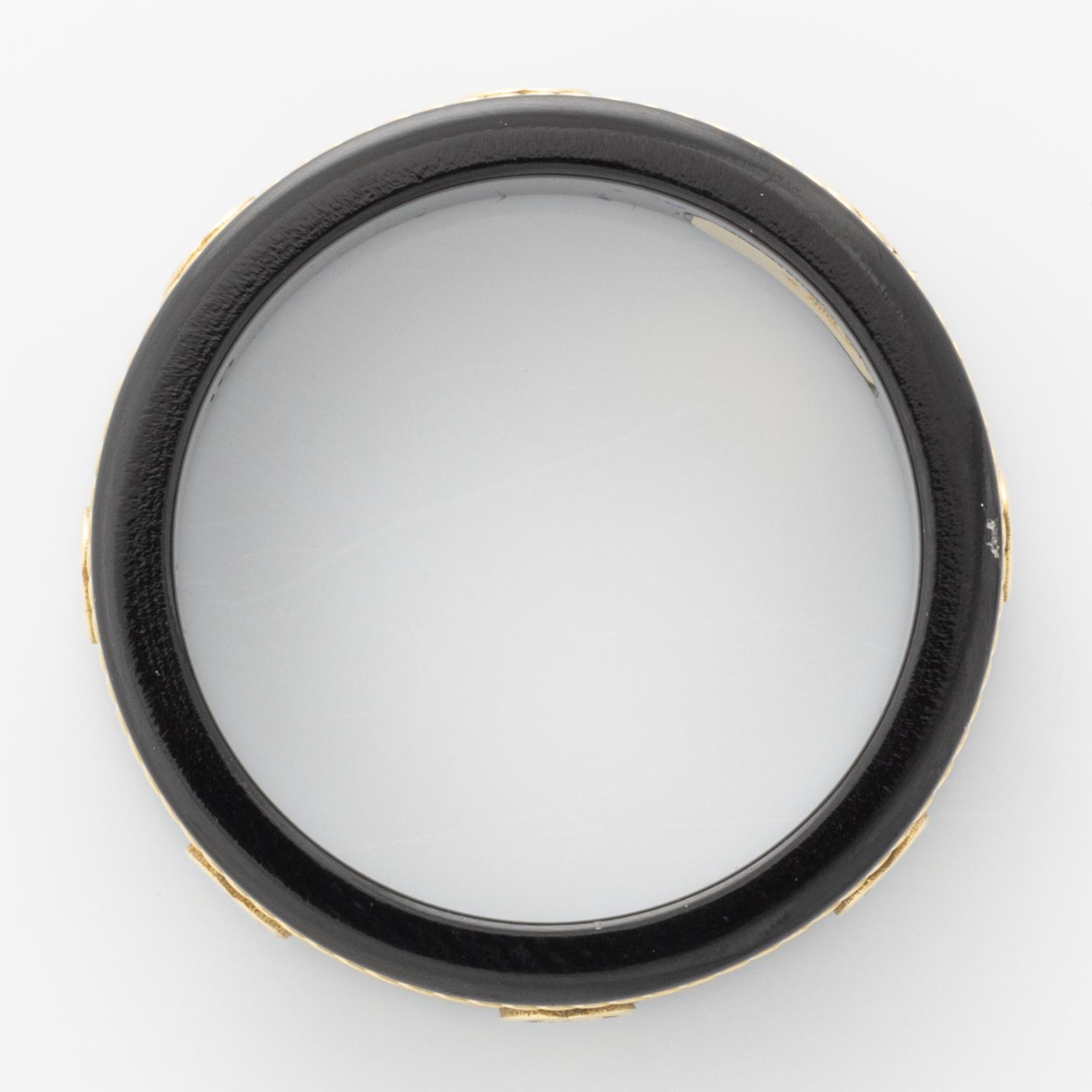 Gucci, ring, "Icon", black decor with gold ornamentation.