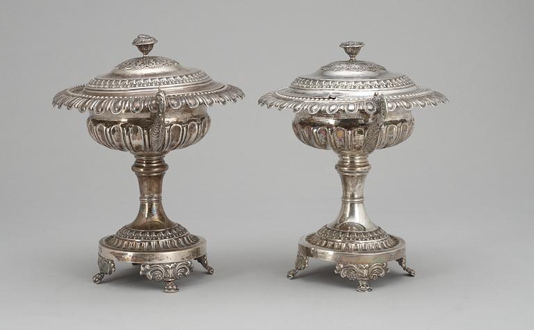 Two Swedish sugarbowls with covers. maker´s mark Anders Lundqvist, Stockholm 1836.