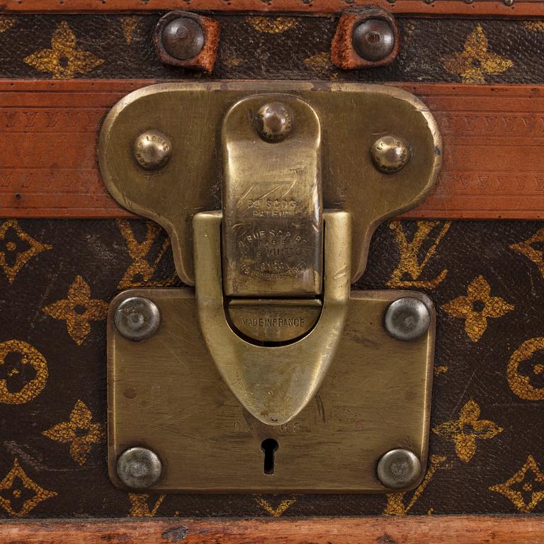 LOUIS VUITTON, koffert, tidigt 1900-tal.