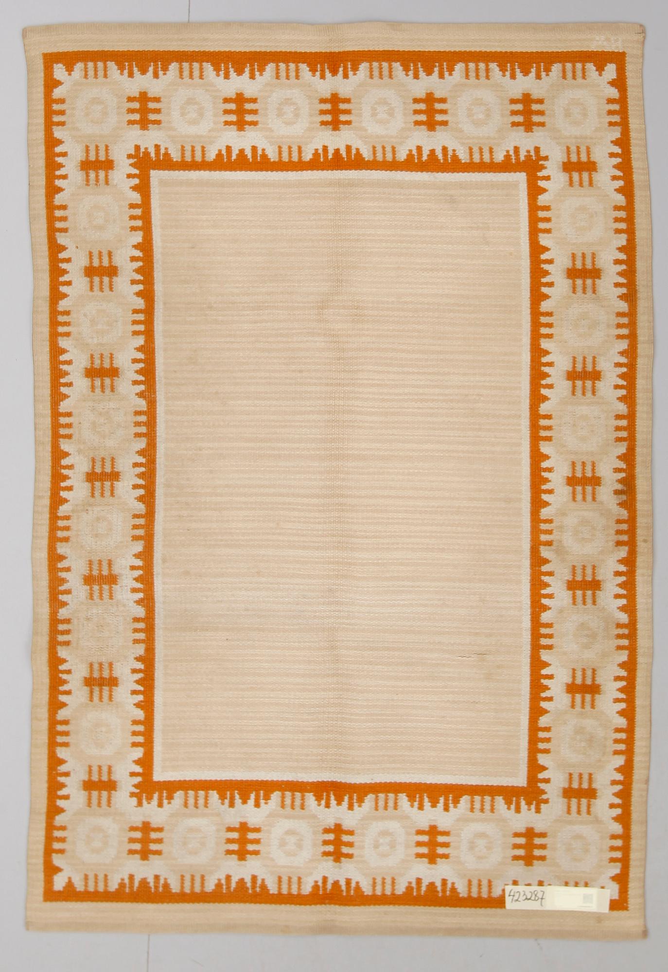 MATTA, vävd, monogramsignerad BW. 200 x 135 cm.