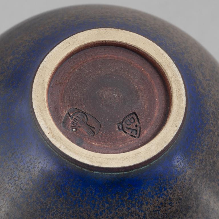 Berndt Friberg, a stoneware vase, Gustavsberg Studio 1944-47.