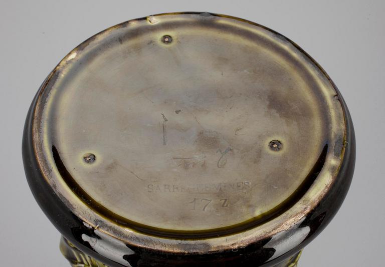 KANNA, majolika, Sarreguemines, Frankrike sekelskiftet 1800/1900.