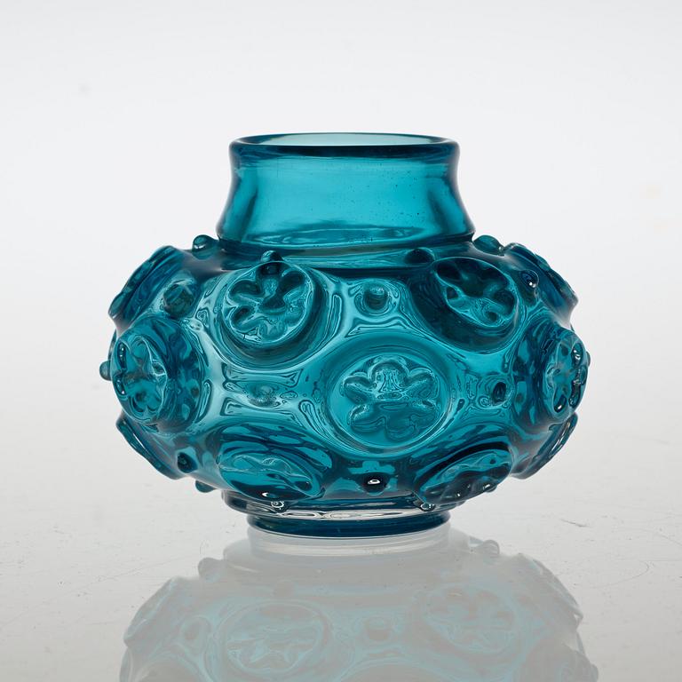 Edvin Öhrström, An Edvin Öhrström 'Edvin' glass vase, Orrefors 1947.