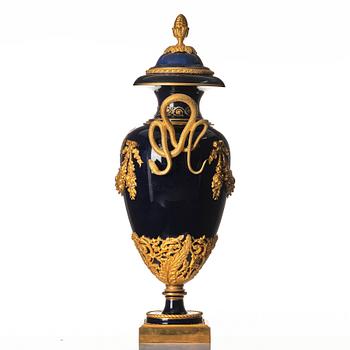 Floor vase, Sèvres style France around 1900.