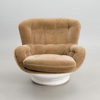 A lounge chair 'Karate chair' by Michel Cadestin for Airborne France 1960/70s.