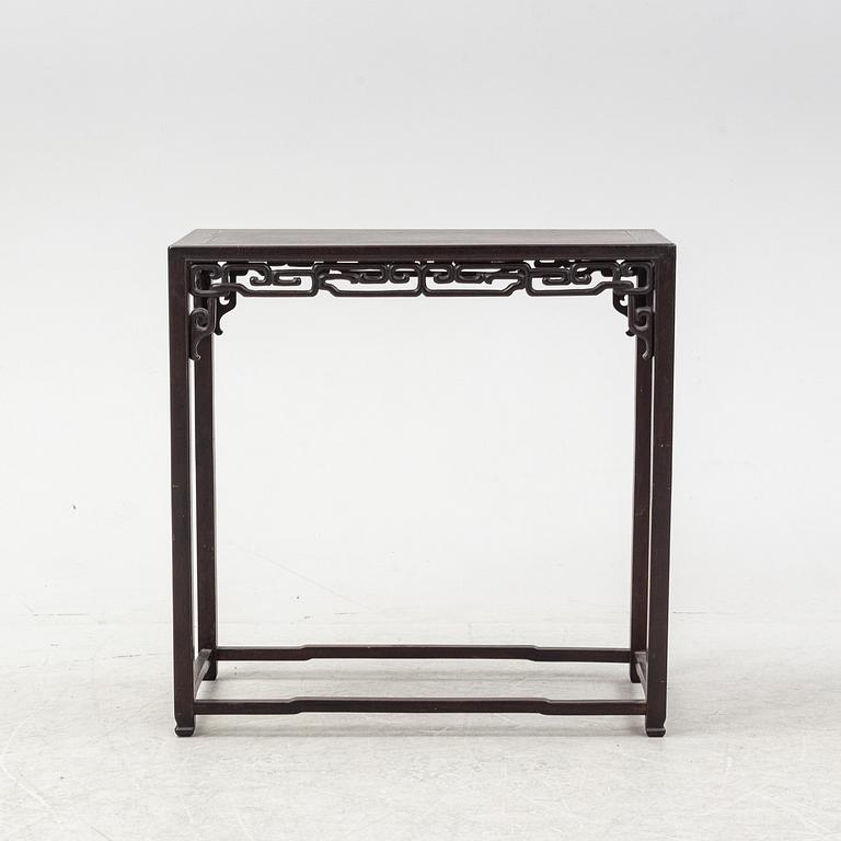 Altarbord, hardwood. Sen Qing/tidigt 1900-tal.