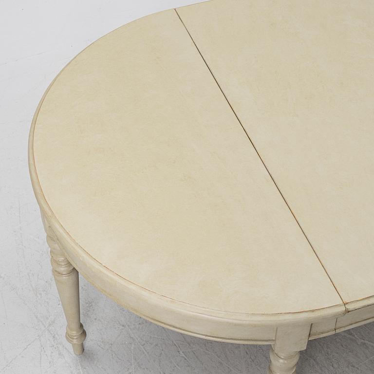 Dining table, 19th century.