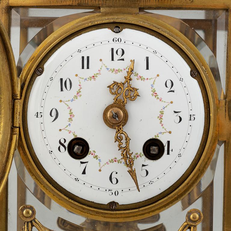 A circa 1900 Louis XVI-style mantle clock.