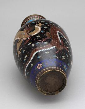 URNA, Cloisonné, Japan. Tidigt 1900-tal.