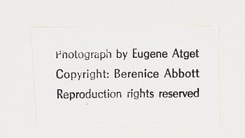 Eugène Atget, "L'Eclipse, Place de la Bastille", 1912.