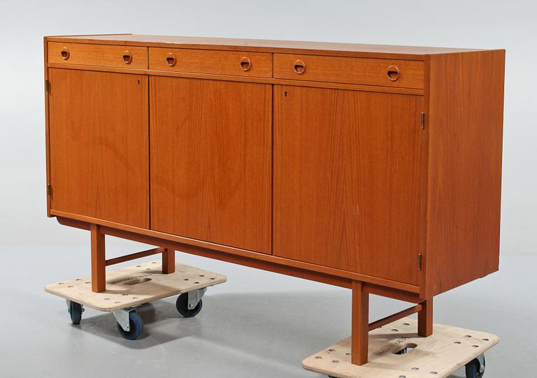 SIDEBOARD, 1900-talets andra hälft.