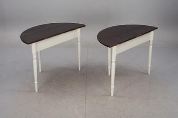 HALVMÅNEBORD, 2 st, 1800-talets slut.