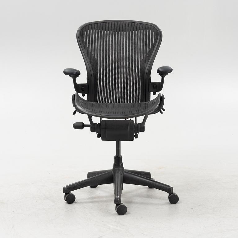 Don Chadwick/Bill Stump, skrivbordsstol, "Aeron", Herman Miller.
