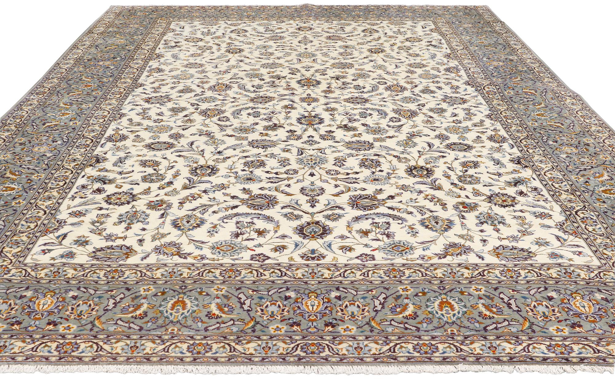 A Kashan carpet, approx. 403 x 300 cm.