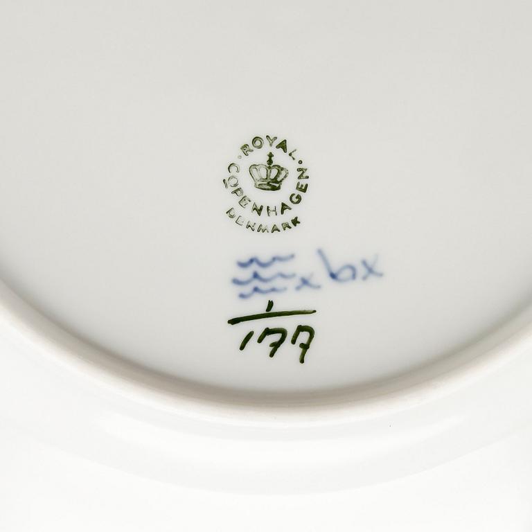 SERVISDELAR, 30 delar, porslin, "Musselmalet", Royal Copenhagen.