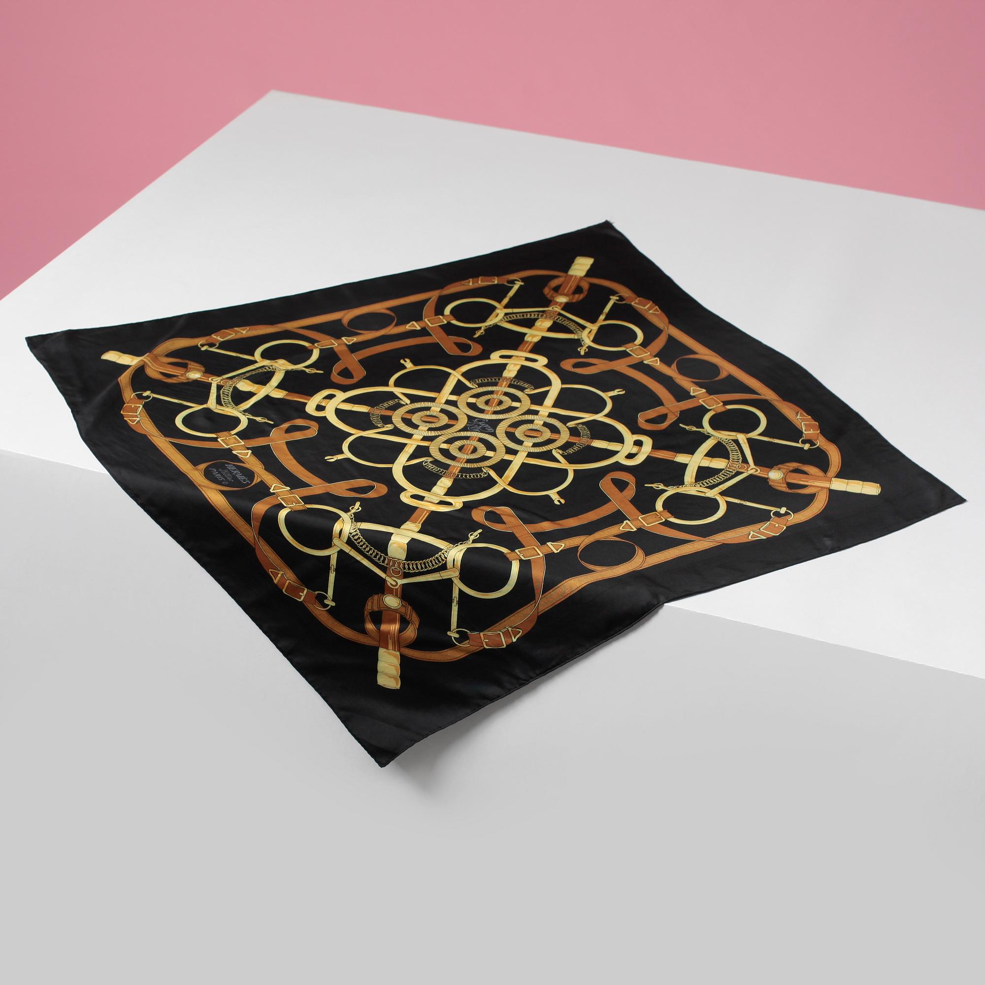 SCARF, "Eperon d'or", Hermès.