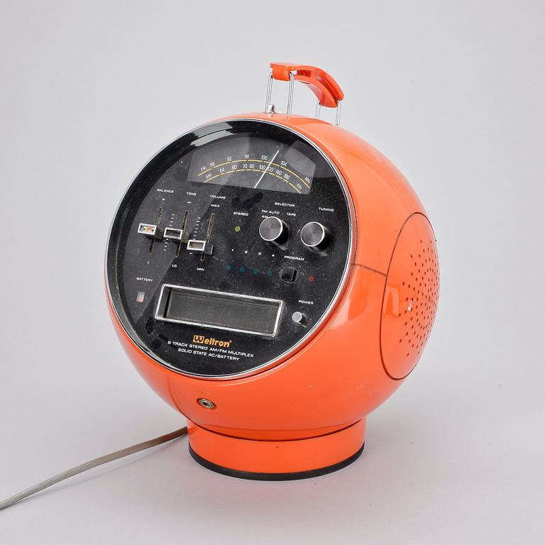 MUSIKMÖBEL, plast, Weltron, modell 2001, Japan.