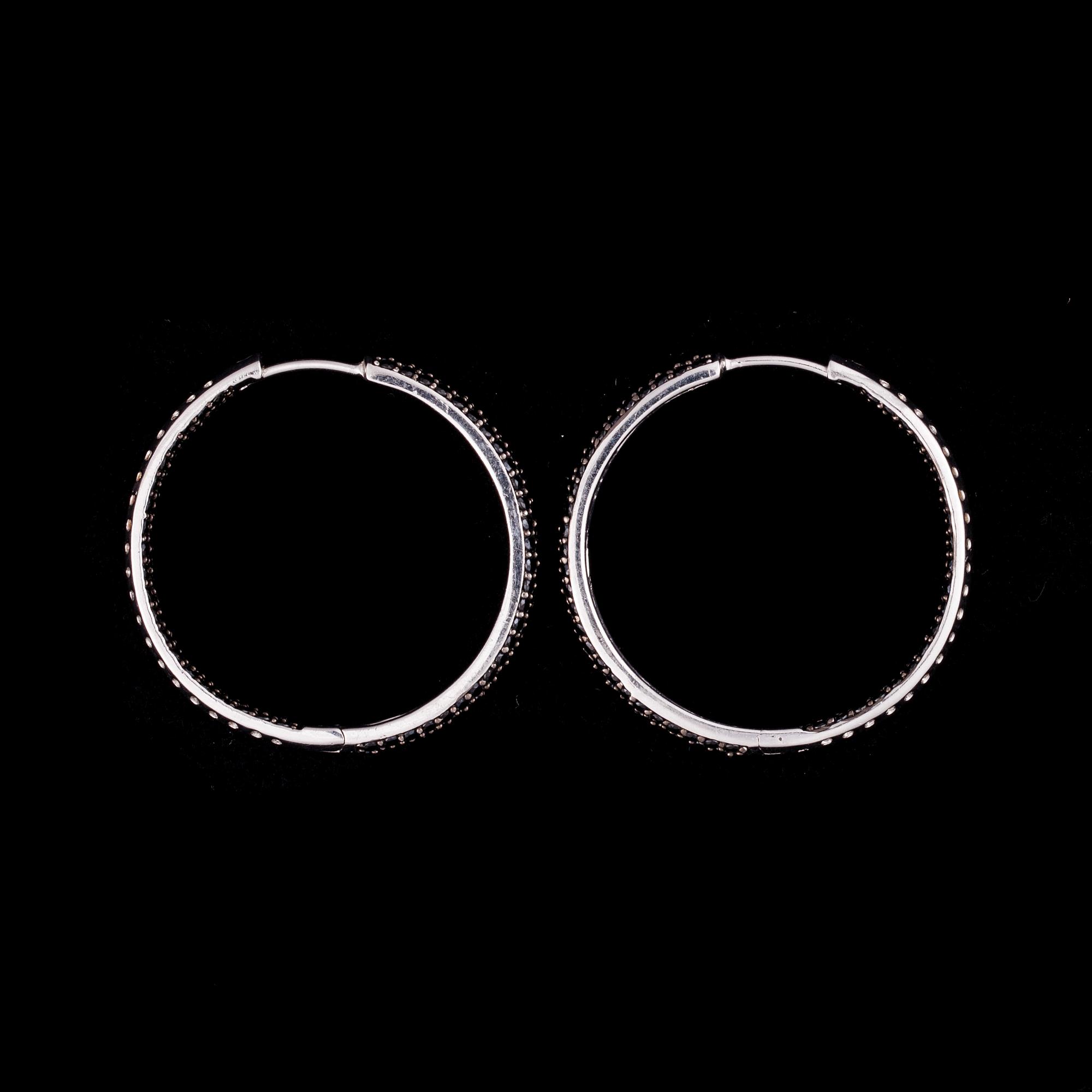 ÖRHÄNGEN, sterling silver samt mörka strasser. 2000-tal.