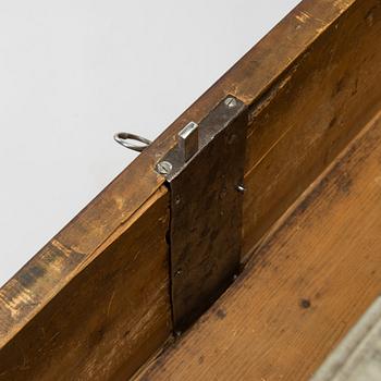 A Gustavian late 18th century commode attributed to J. Hultsten.