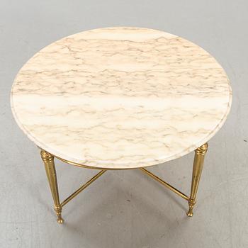 A mid 1900s/second half marble coffee table.