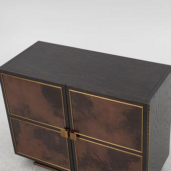 Julian Chichester, skåp, "Lille Short Cabinet", samtida.