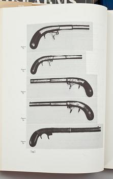 PARTI VAPENBÖCKER, 12 st. b.la "European & American Arms"av Claude Blair, New York, 1962.