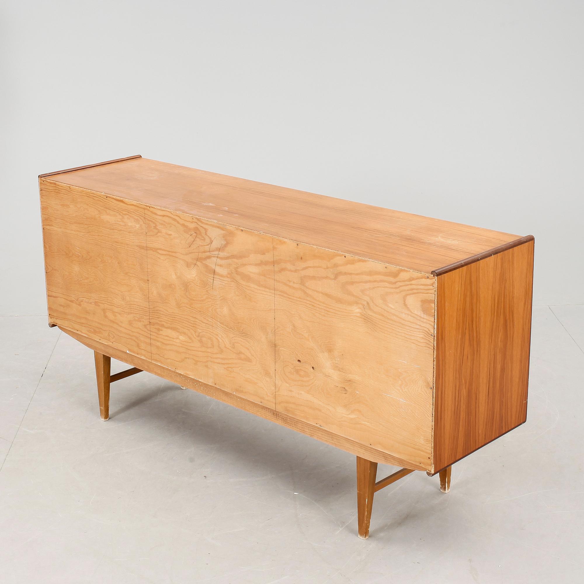SIDEBOARD, 1960-tal.