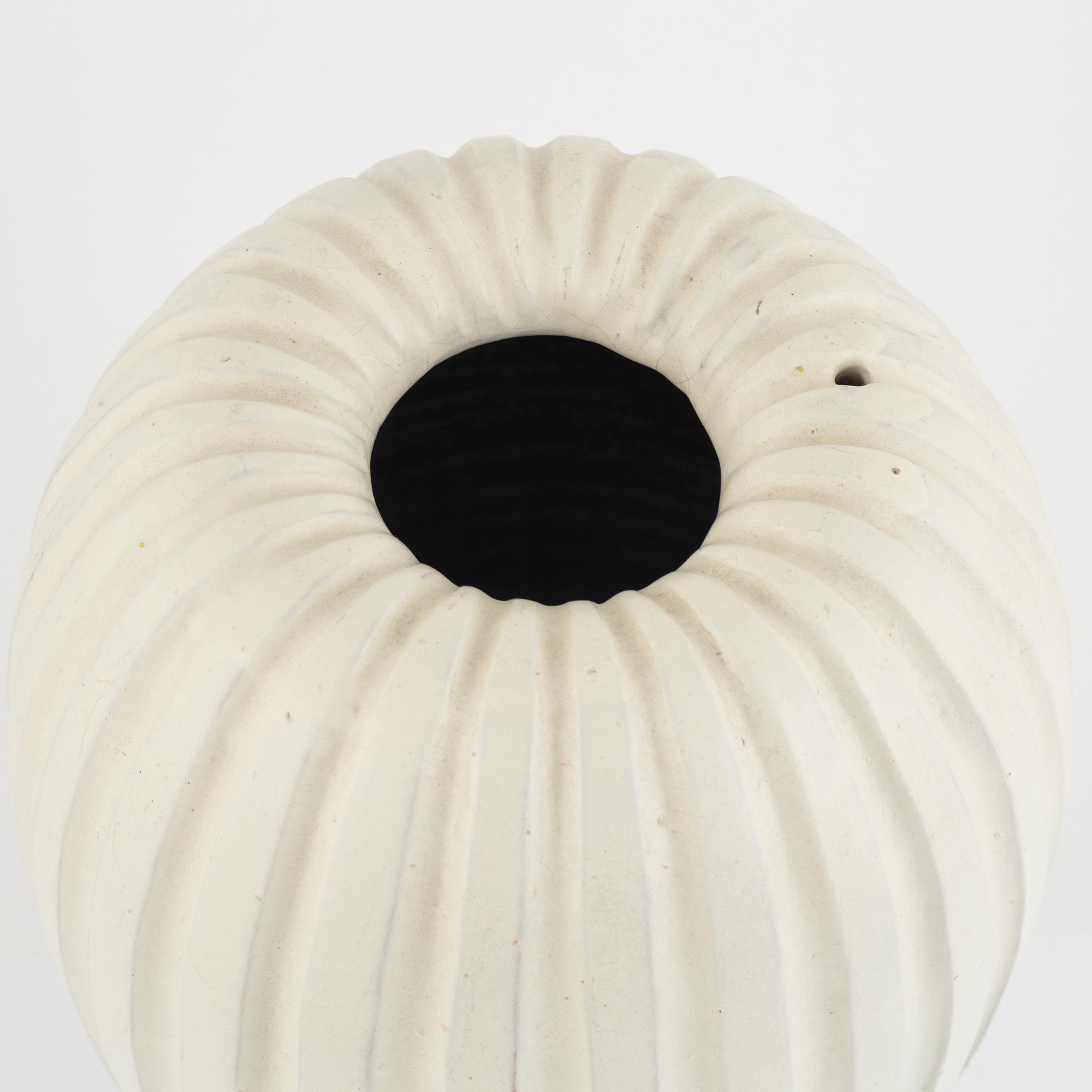Vicke Lindstrand, floor vase, earthenware, Upsala Ekeby, 1944-1953.