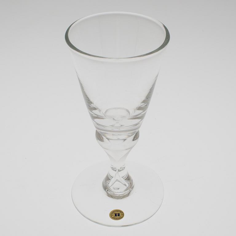 VINGLAS, 12 st, "Slottet", Tomas Harila Carlgren och Lars Sjöberg, Reijmyre Glasbruk.