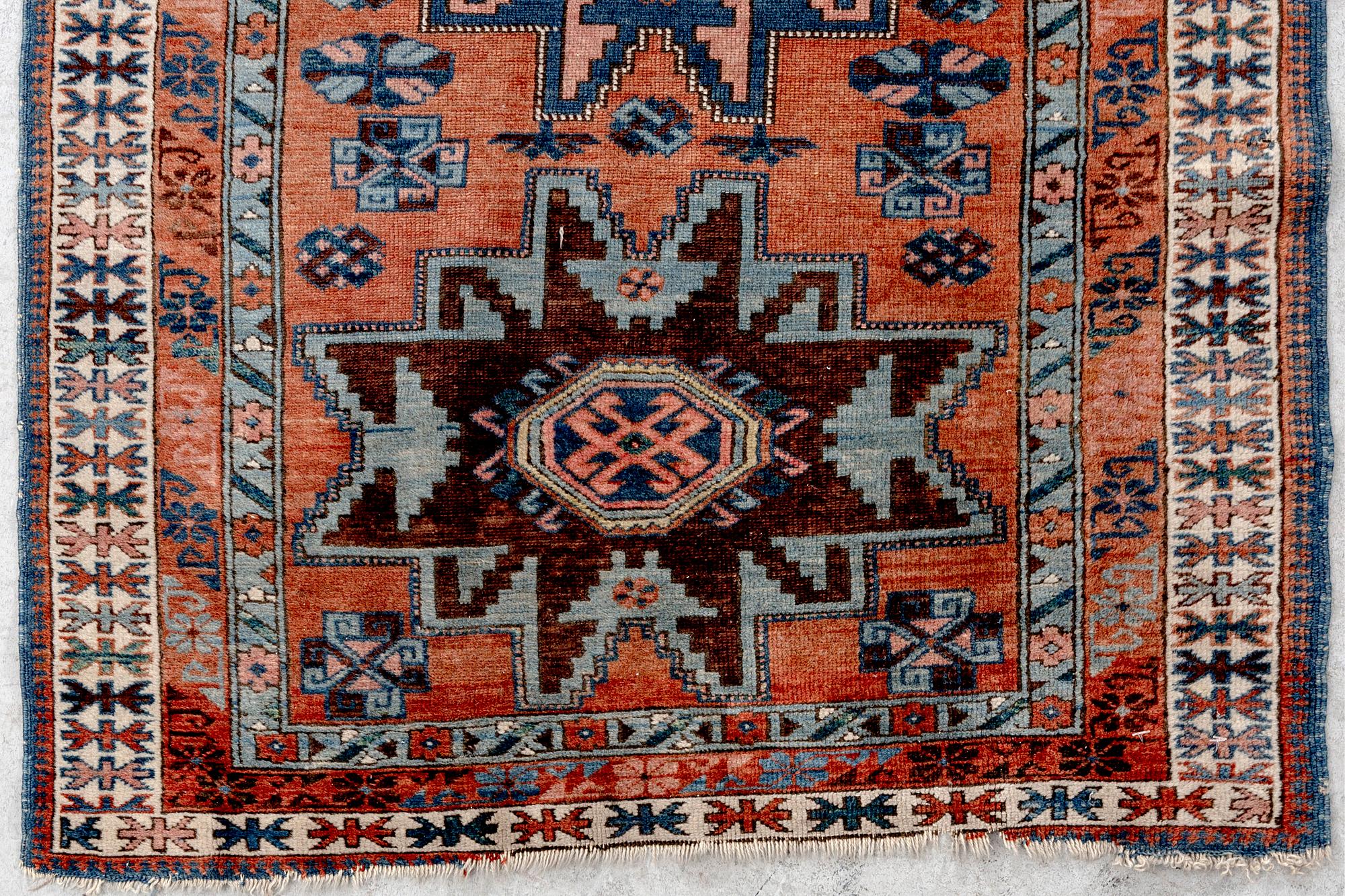 Matta Karabagh antik ca 150x93 cm.