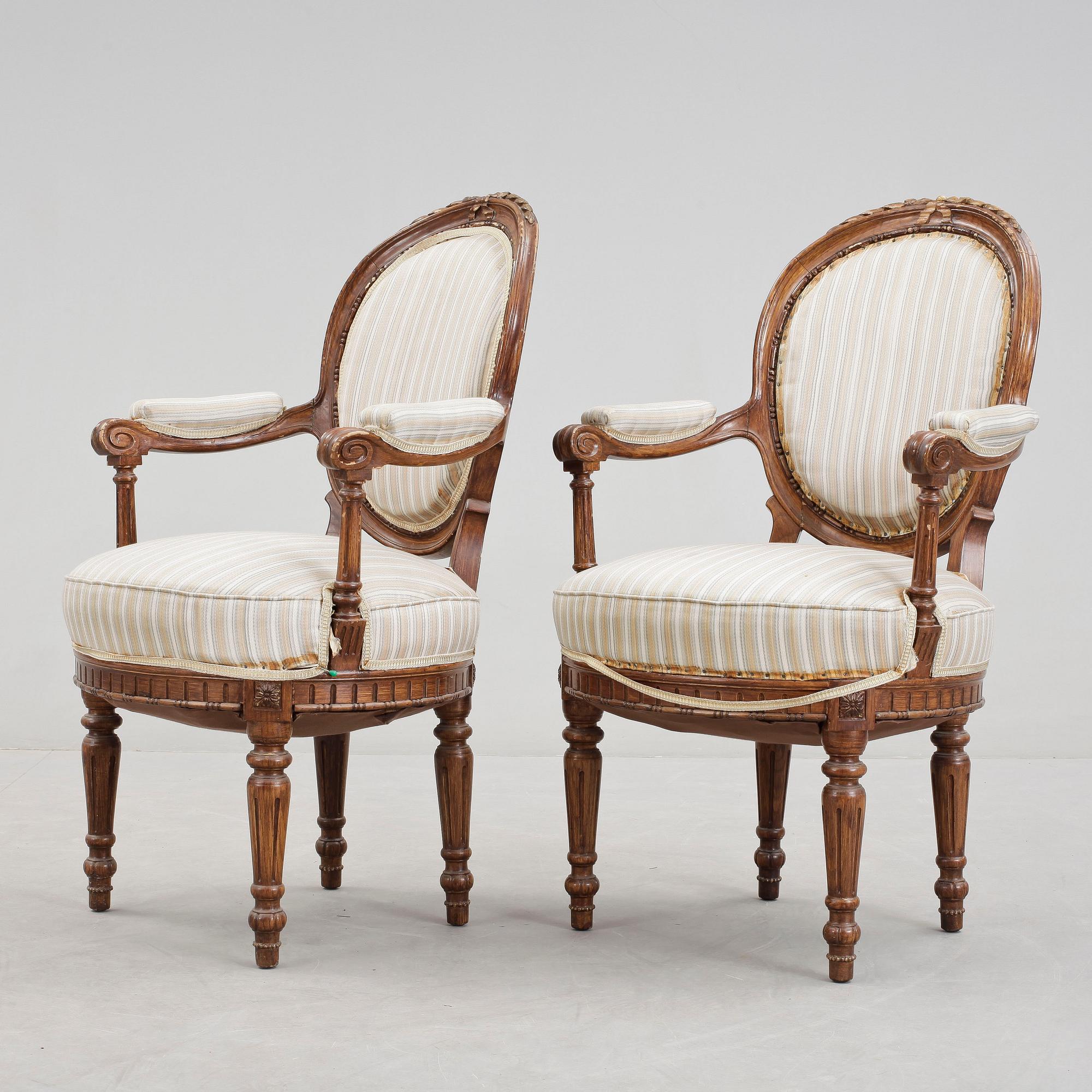 KARMSTOLAR, ett par, Louis XIV-stil, sent 1800-tal.