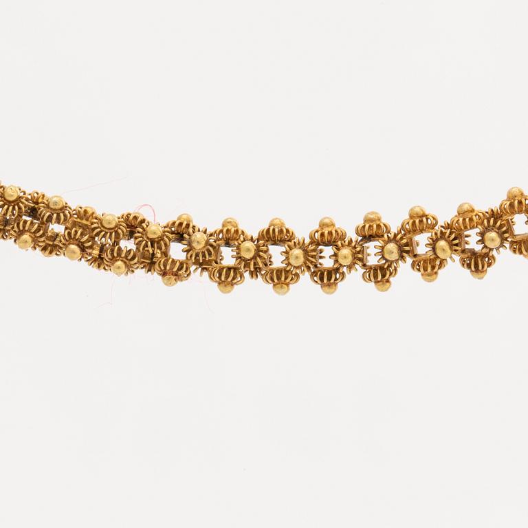 GOLD NECKLACE 14K gold, 28,0 g, approx 44 x 0,5 cm.