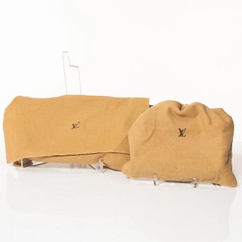 Louis Vuitton, väska, "Pochette Accessoires" samt sminkväska.