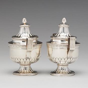 Wilhelm Smedberg, sockerskålar, ett par, silver, Karlstad (verksam 1777-1810). Gustavianska.