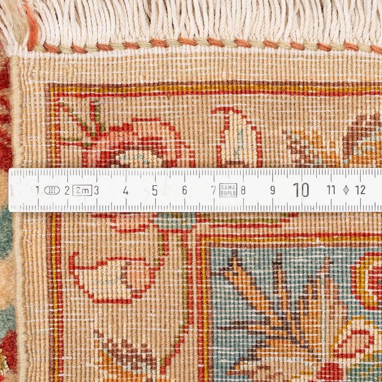 Matta, old Teheran part silk, ca 216 x 136 cm.