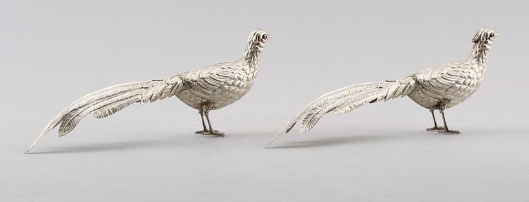 FIGURER, 1 par, silver, sydeuropa, 1900-talets andra hälft. Vikt ca 152 g.