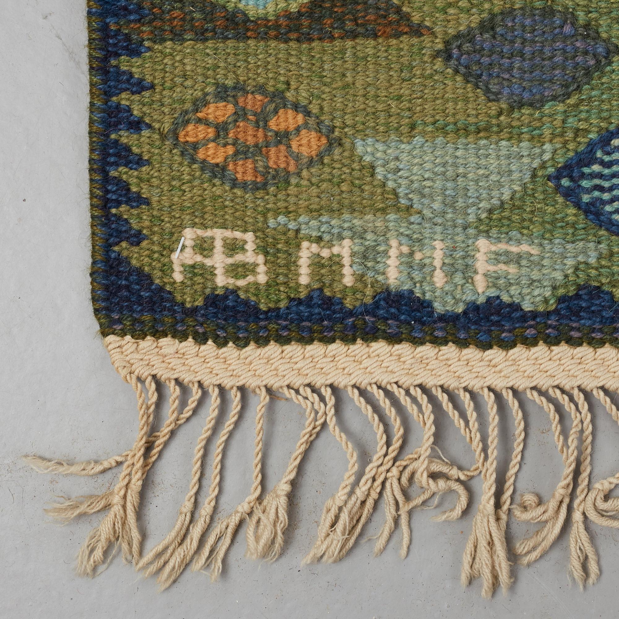 Barbro Nilsson, MATTO, "Tånga, grön", flat weave, ca 246,5 x 170 cm, signed AB MMF BN.