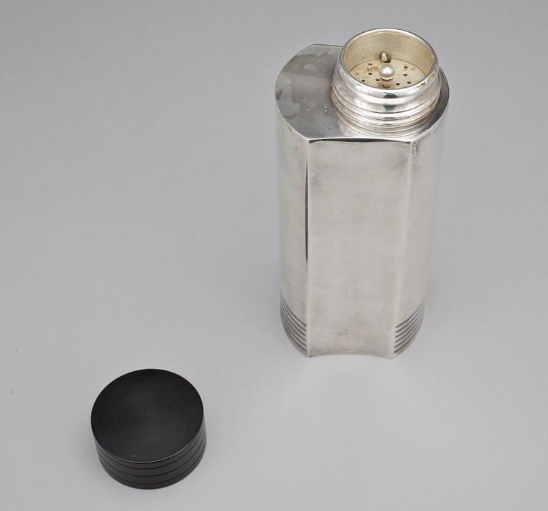 SHAKER, nysilver, Folke Ahlström, GAB, Stockholm, 1900-talets mitt.