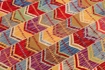 CARPET, Kilim, ca 252 x 187 cm.