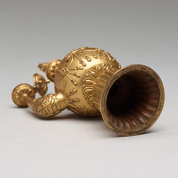 BUMPA, förgylld koppar. Tibet, 1800-tal.