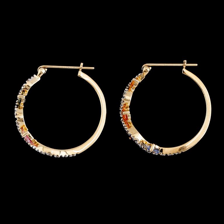 ÖRHÄNGEN, 1 par, 14K guld, diamanter tot ca 0.20 ct, olikfärgade safirer.