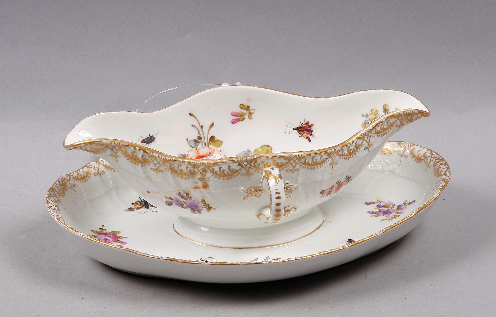 SÅSSKÅL, porslin, rokokostil, Berlin, omkring 1900.