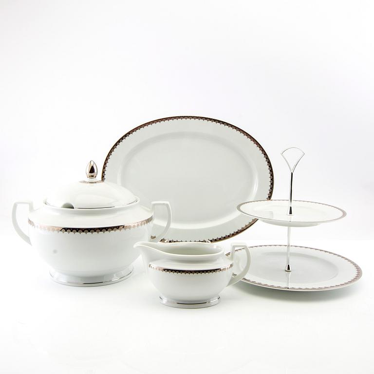 Sigvard Bernadotte, service approximately 95 pcs "Marianne", Christineholm, Fyrklövern late 20th century porcelain.