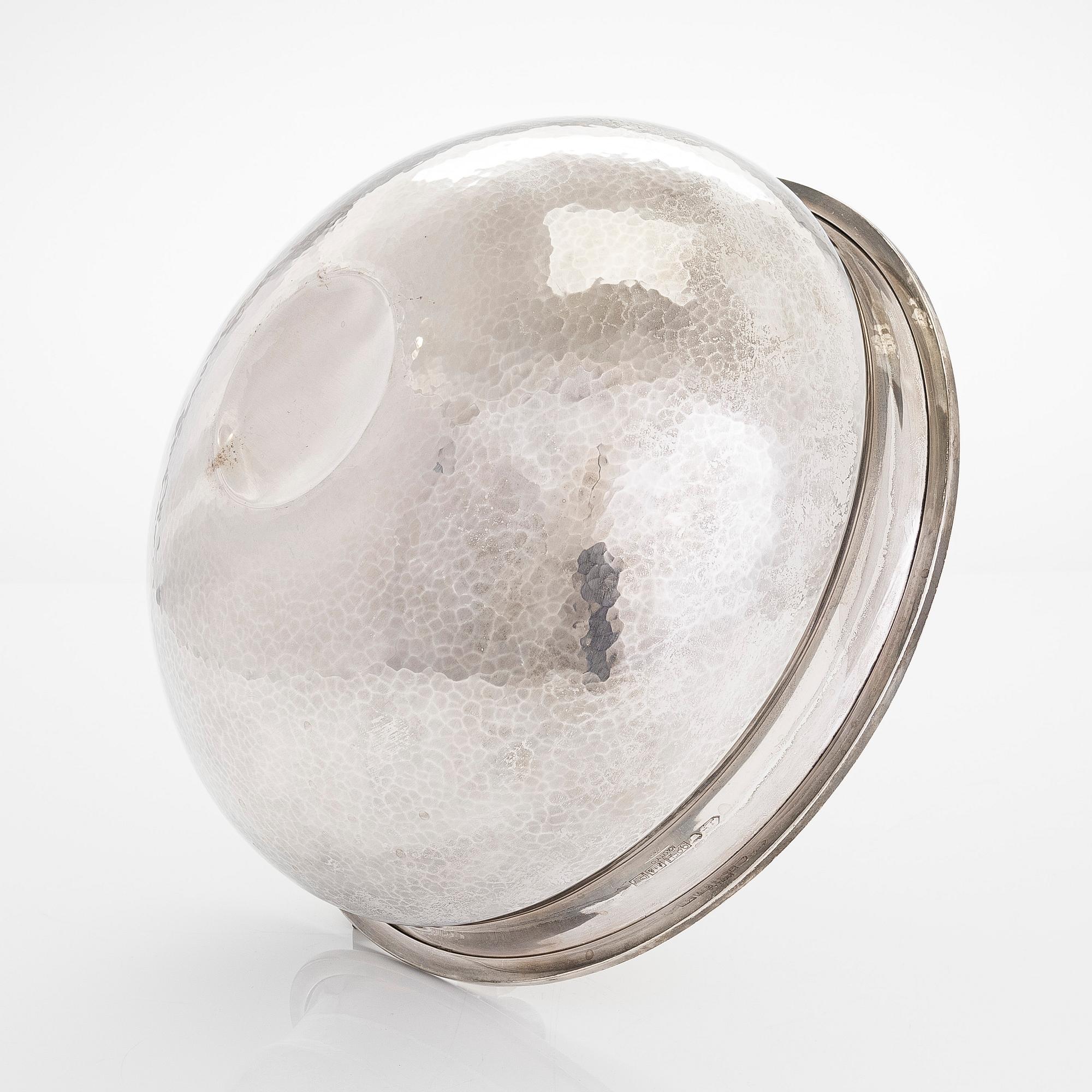 Tapio Wirkkala, skål, sterlingsilver, TW 278, Kultakeskus, Tavastehus 1970.