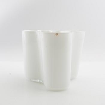 Alvar Aalto, vase model no. 3030 signed Iittala Finland.