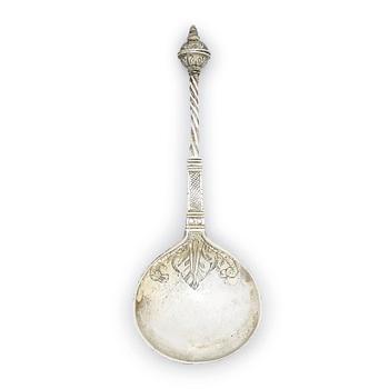 258. A probably Scandinavian 18th Century silver spoon, no makers mark.