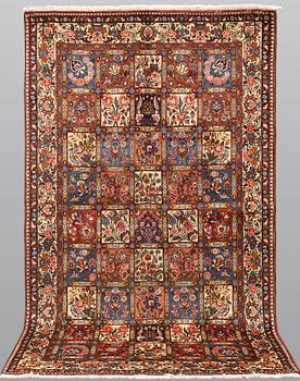 A carpet, Figural Bakhtiar, ca 265 x 150 cm.